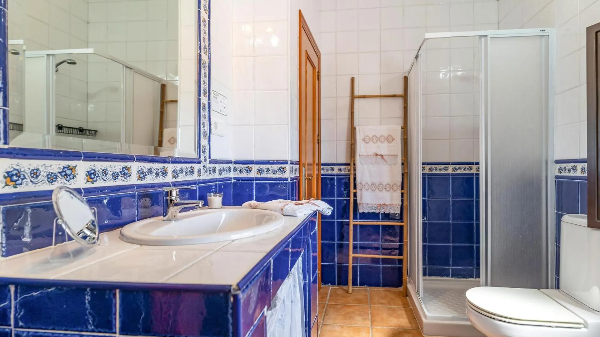 Lovely Home In Sedella With Wifi